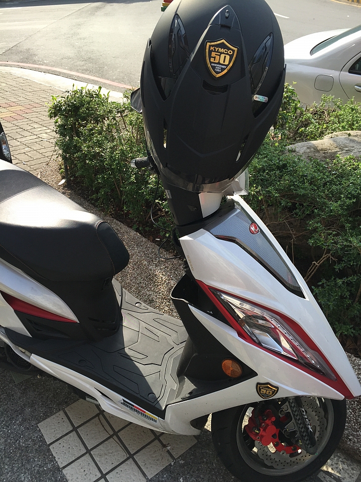 KYMCO 50廠慶版 DIY 安全帽 （ZEUS 613 & 202FB 消光黑）