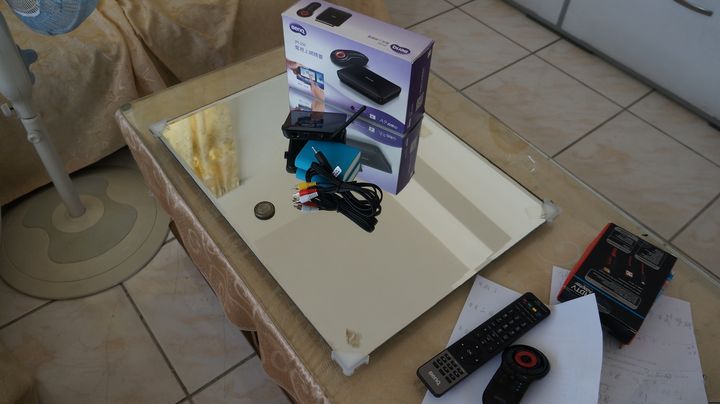 【試用】娛樂不受"線"  全家歡樂無上限  BenQ 電視上網精靈 JM-250試用分享