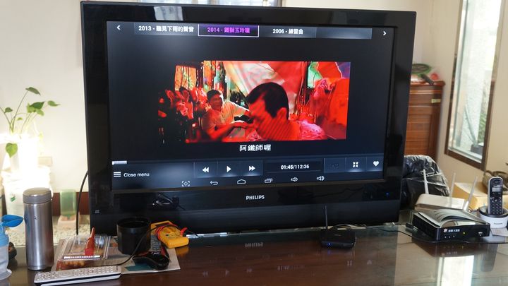 【試用】娛樂不受"線"  全家歡樂無上限  BenQ 電視上網精靈 JM-250試用分享
