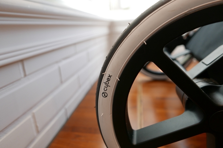 [分享] 絕美德國Cybex Priam嬰兒推車