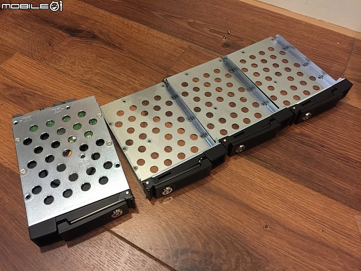 [開箱]非常不專業分享QNAP TVS-871 Turbo vNAS