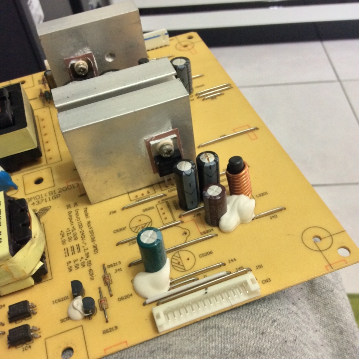 電視無法開機，10元維修DIY