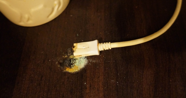 有人遇過傳輸線自燃嗎?