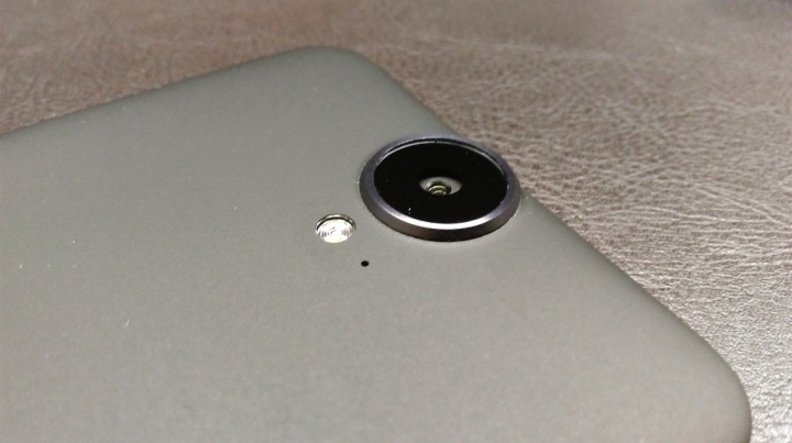 [開箱] 哈了一下午的E9+黑嘛嘛