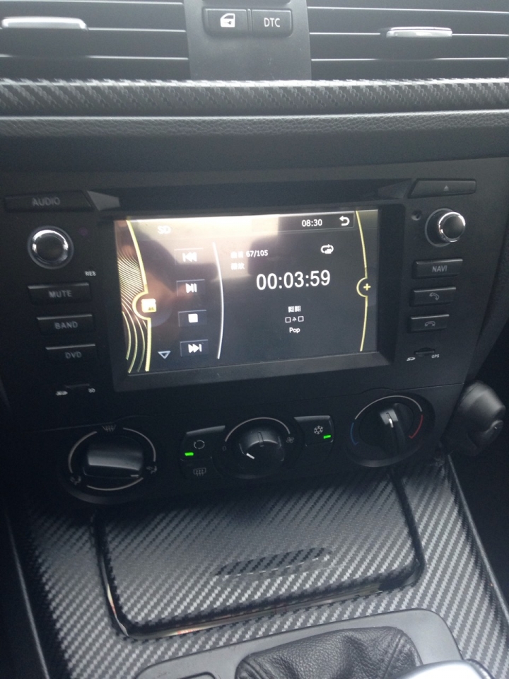 bmw e90 320i 音響主機扣件