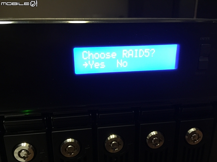 [開箱]非常不專業分享QNAP TVS-871 Turbo vNAS
