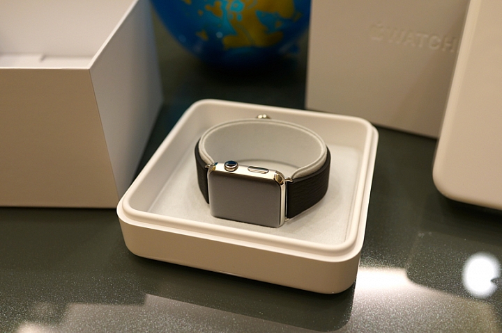 Apple Watch 42mm 不鏽鋼錶殼版開箱（更新配戴感想、電力消耗狀況）