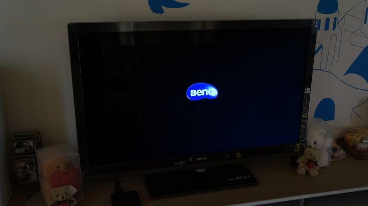 【試用】娛樂不受"線"  全家歡樂無上限  BenQ 電視上網精靈 JM-250試用分享