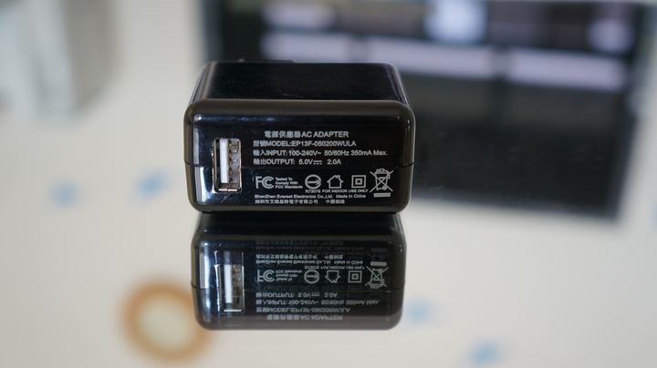 【試用】娛樂不受"線"  全家歡樂無上限  BenQ 電視上網精靈 JM-250試用分享