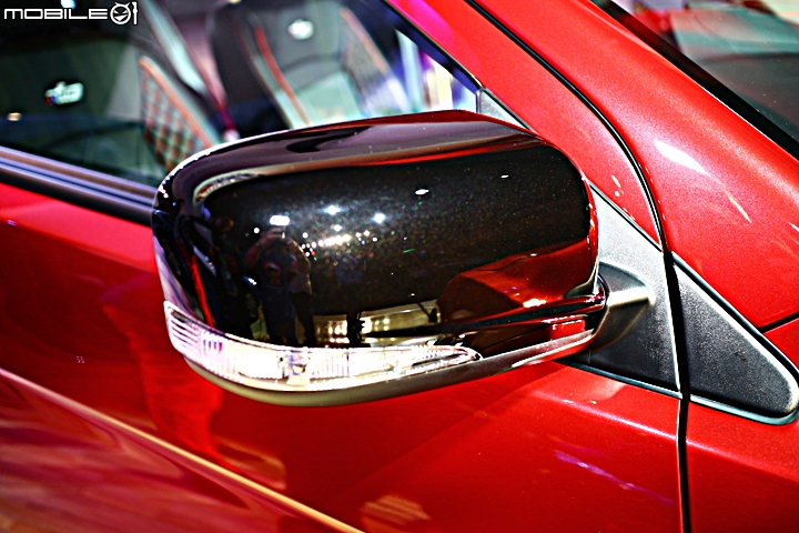 [採訪]紅藍雙彩炫目登場  Mitsubishi Lancer iO炫彩菱格版限量發表