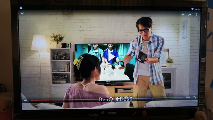 【試用】娛樂不受"線"  全家歡樂無上限  BenQ 電視上網精靈 JM-250試用分享