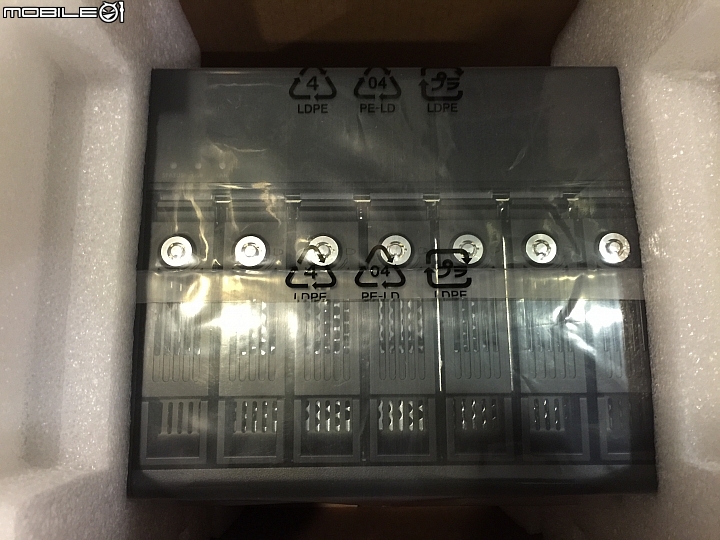 [開箱]非常不專業分享QNAP TVS-871 Turbo vNAS