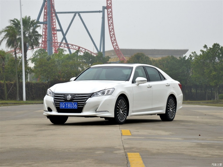畫虎不成反類犬——多此一舉的中國版TOYOTA CROWN