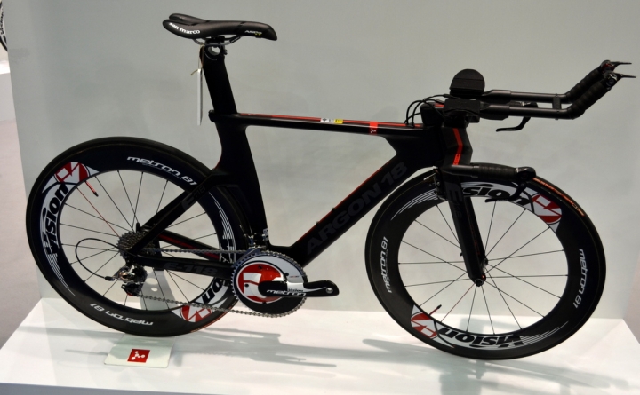 純討論，同為一級的BMC TM01和ARGON 18 E118 NEXT你會選擇哪臺