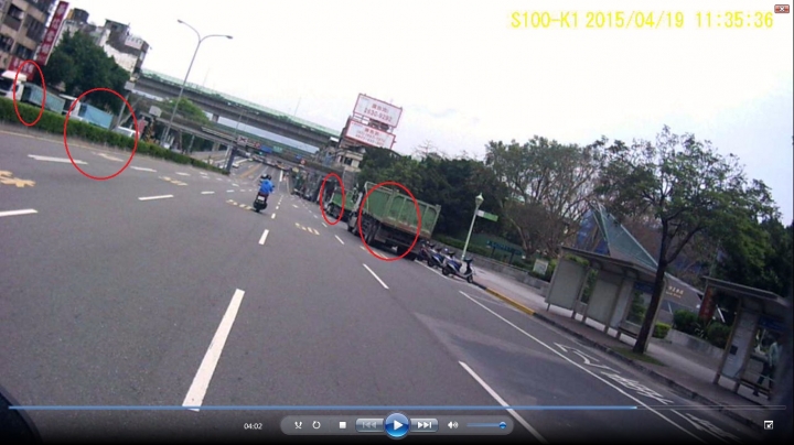 今天早上的承德路