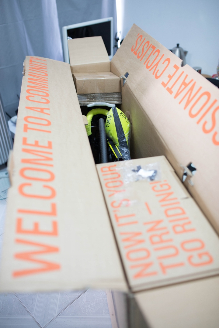 [開箱] Canyon Aeroad CF SLX 7.0 有一點失望...