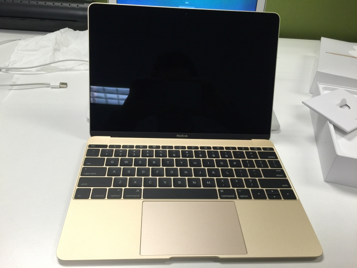 [開箱] 2015 New MacBook