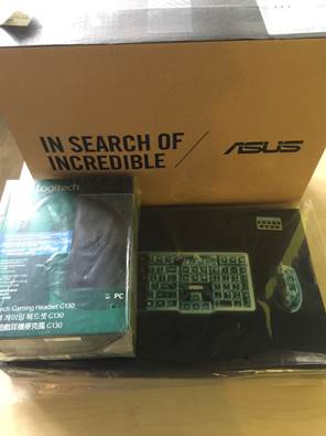 特價中的小確幸..asusUX501簡單開箱