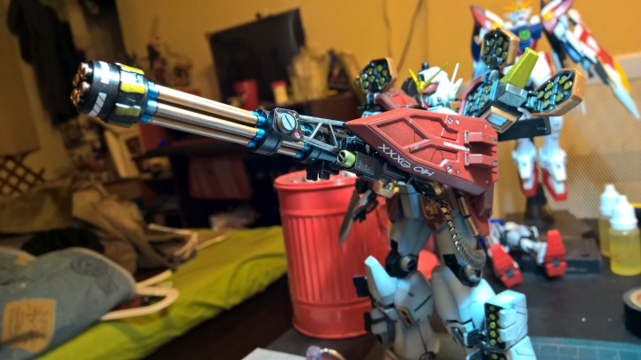 重武裝鋼彈MG   壓克力顏料噴塗