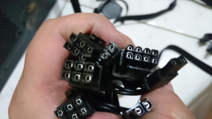 海盜船650W裝不上去