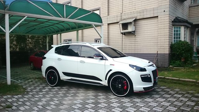 SUV 配上24吋輪圈