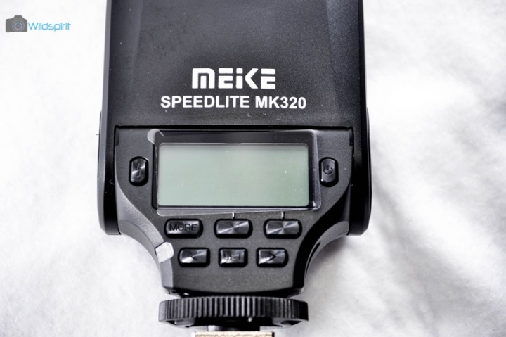 [開箱]麻雀雖小 四臟俱全 i-TTL迷你閃燈【MEIKE MK-320】