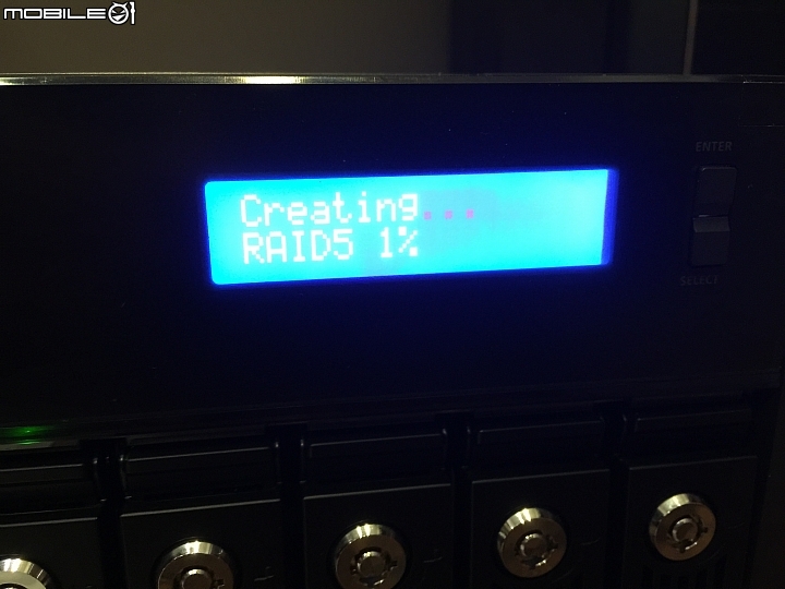 [開箱]非常不專業分享QNAP TVS-871 Turbo vNAS