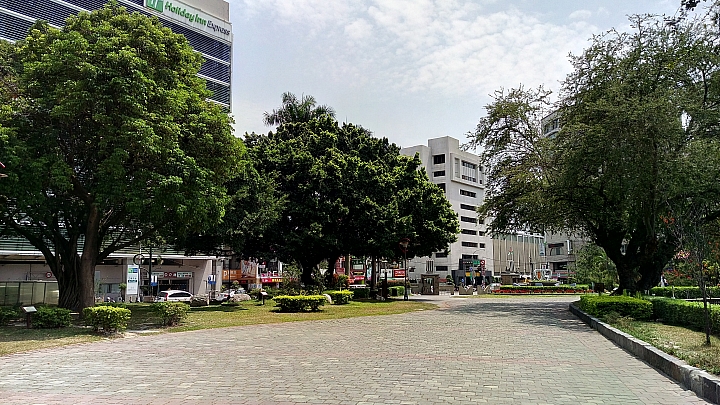 hTC E9+開箱及照相分享(與M8比較)增加中
