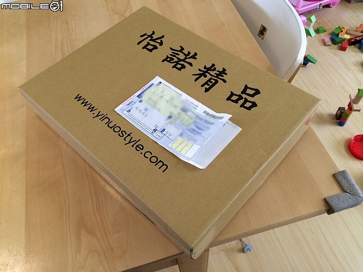 [開箱] 分享另一個怡諾肩背包