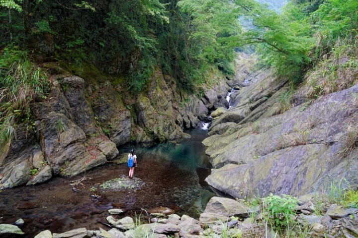 ▌新竹五峰‧旅遊景點 ▌十分鐘的美景【觀霧爺巴勘溪】