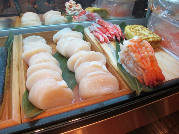 [食記] 天八日式居酒屋-忠孝店。生魚片壽司創意料理!下班小酌好去處!