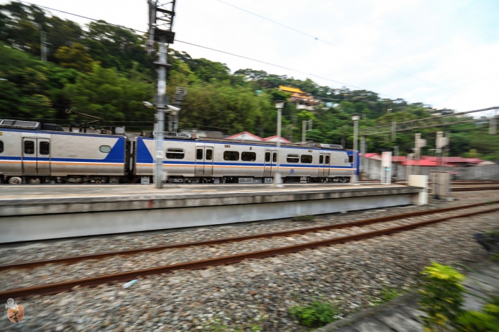 [新北]山佳火車站追火車、青島藥燉牛肉麵  by蛋拔