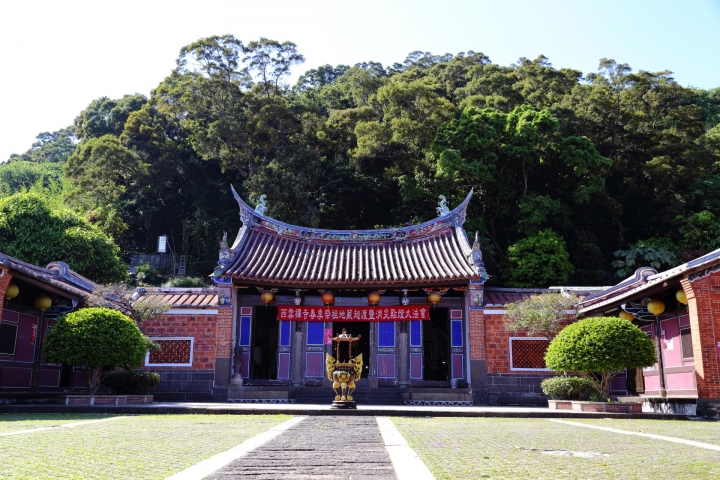 平淡中帶有一點樸實的西雲禪寺