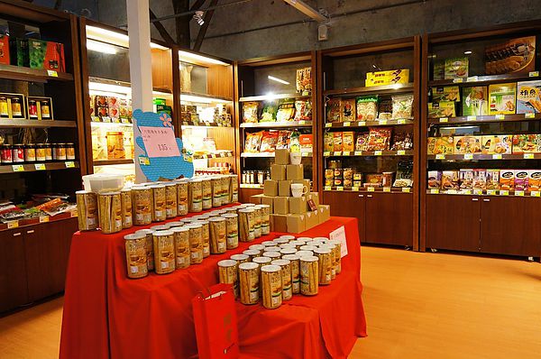 宜蘭美食推薦-超平價農村主題咖啡廳＂六號糧倉＂近東門夜市