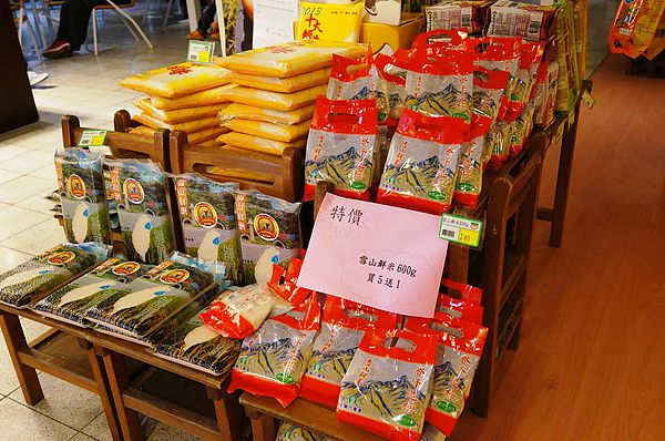 宜蘭美食推薦-超平價農村主題咖啡廳＂六號糧倉＂近東門夜市