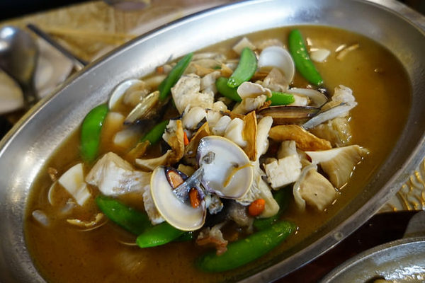 沙里仙鱘龍魚餐廳