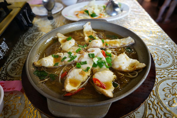 沙里仙鱘龍魚餐廳