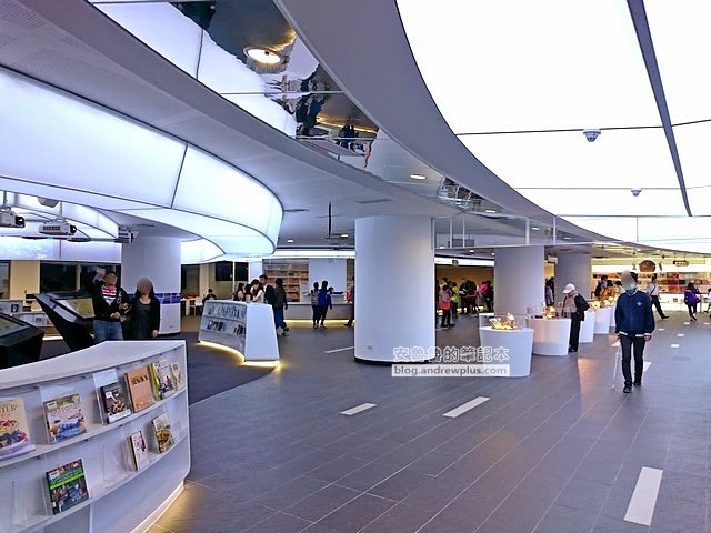 新北市圖書館新總館 - 簡約新穎又具未來感的圖書館,24小時開放,挑燈夜戰的用功者有福囉~