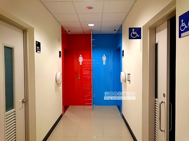 新北市圖書館新總館 - 簡約新穎又具未來感的圖書館,24小時開放,挑燈夜戰的用功者有福囉~