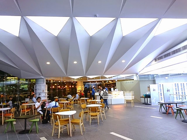 新北市圖書館新總館 - 簡約新穎又具未來感的圖書館,24小時開放,挑燈夜戰的用功者有福囉~