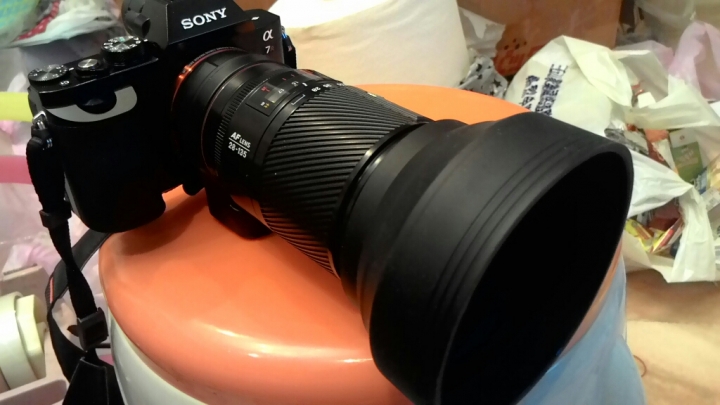 簡單幫你的minolta 28-135加遮光罩