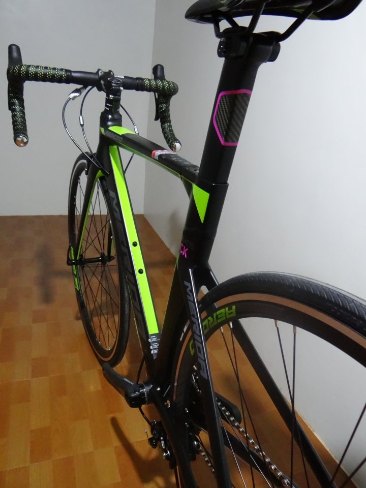 沒有箱子可開的開箱文-merida Reacto CK 銳克多 馮俊凱特仕車