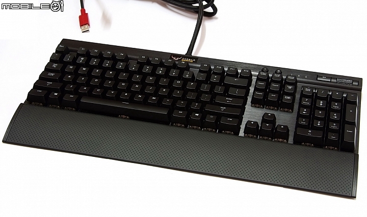 質感與外型兼具之CORSAIR電競鍵盤 - K70 RGB紅茶雙軸分享