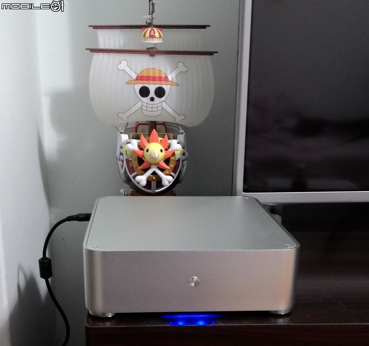 自組 e．Mini E-W60  HTPC