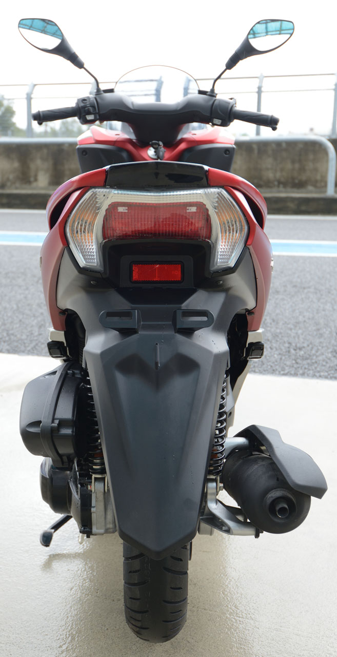 YAMAHA TRICITY 125 靜態外觀照