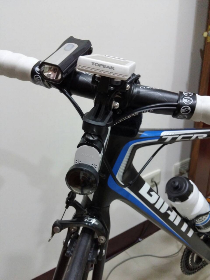 公路車結合運動攝影機(AS200V)