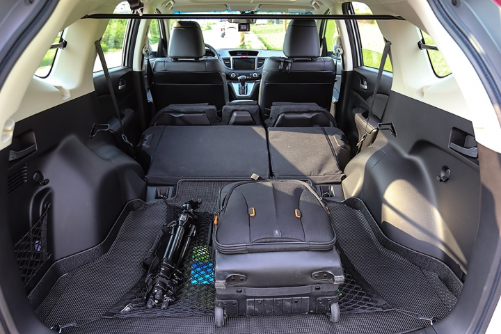 【簡單開箱】2015 HONDA CR-V 2.4VTi-S 開箱_新增1000km保養及油耗分享