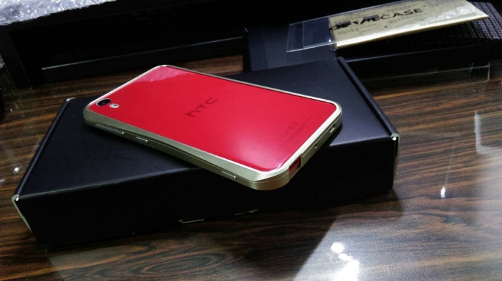 HTC Desire EYE DEVILCASE 惡魔鋁合金保護框 (金色) 開箱