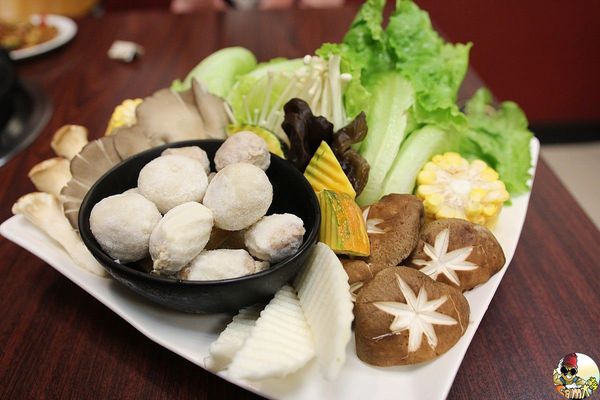 [食記] 新竹竹北 帝王食補薑母鴨 春夏養生食補烏蔘雞