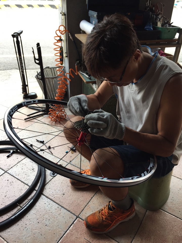 "CBT AR2701 Angel 輕量競賽LT版"輪組簡單開箱文